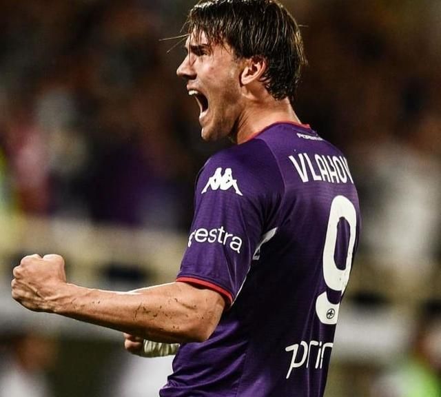 更彰显了球 更彰显了球