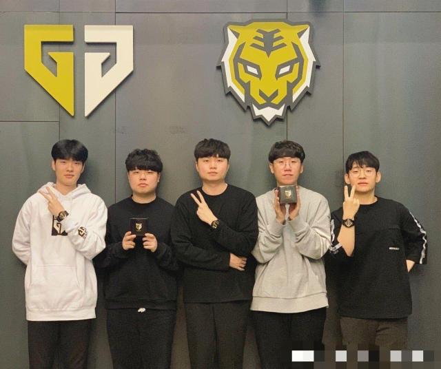 通过现代科 通过现代科