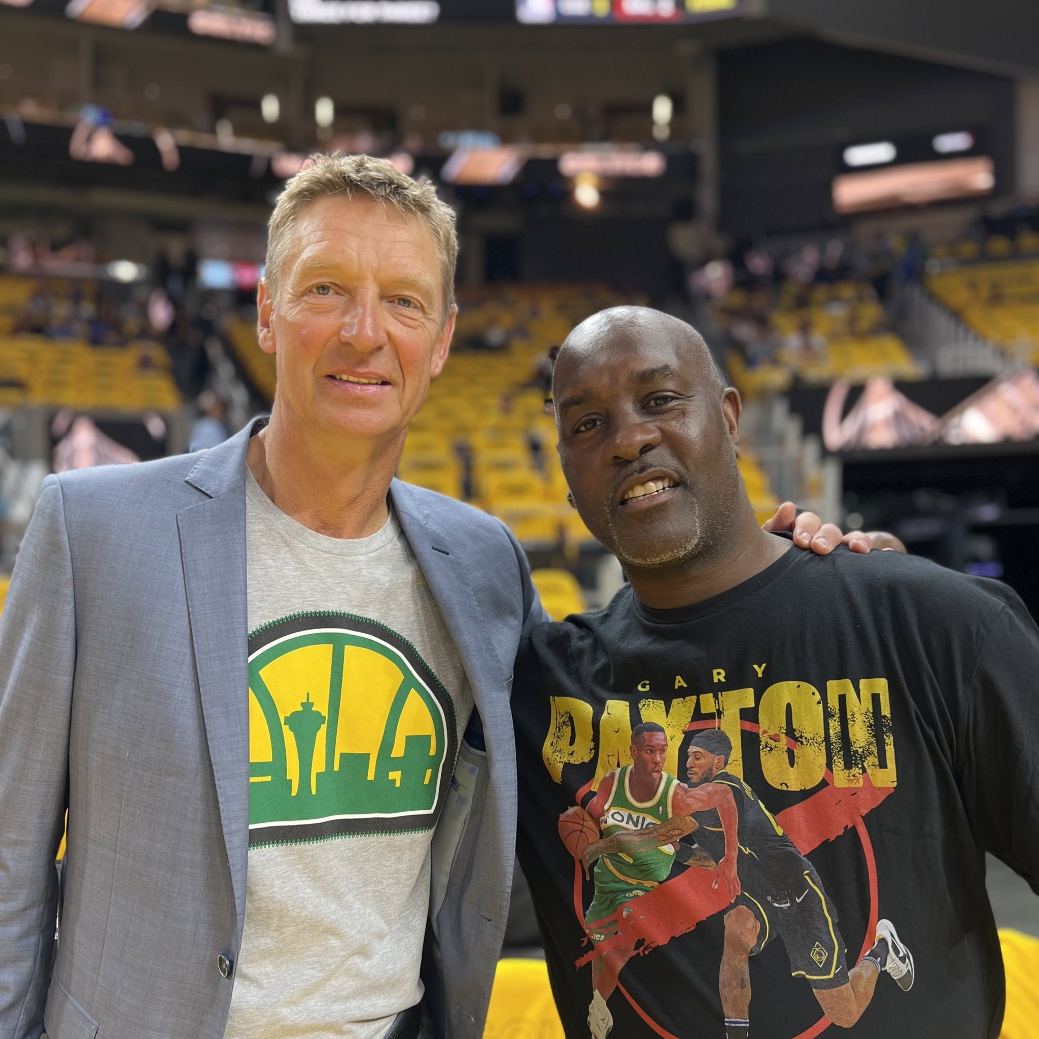 前曼联门将教练：德赫亚的稳定性令人不可思议，奥纳纳身上看不到.