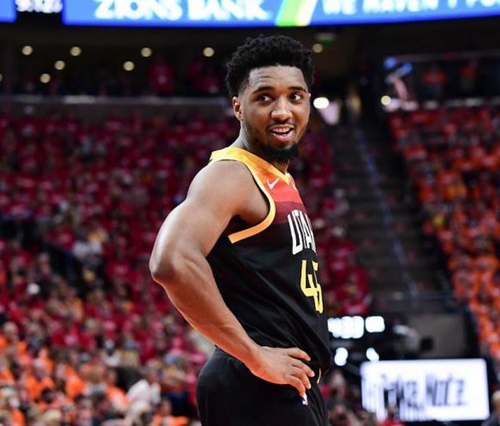 并非靠极端 并非靠极端